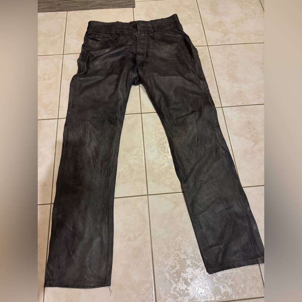 Diesel Men's grey leather Jeans